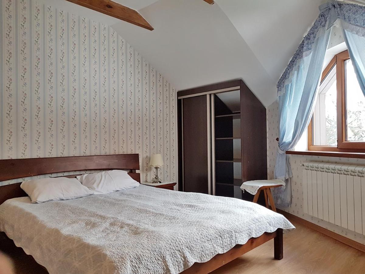 Zelena Sadyba Kisturjaszög Szoba fotó